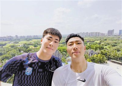 午夜精品一区二区三区在线视频